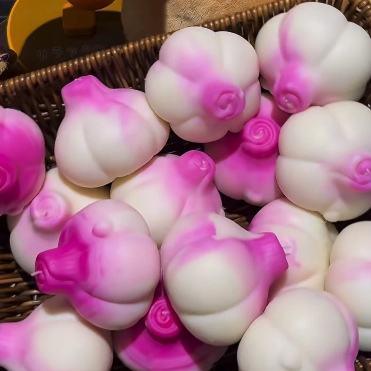 Handmade Crunchy Squishy Onion Stress Ball Squeeze Toy Squishy Fidget Ball ASMR Sensory Stress Relief Toy Relieve Stress